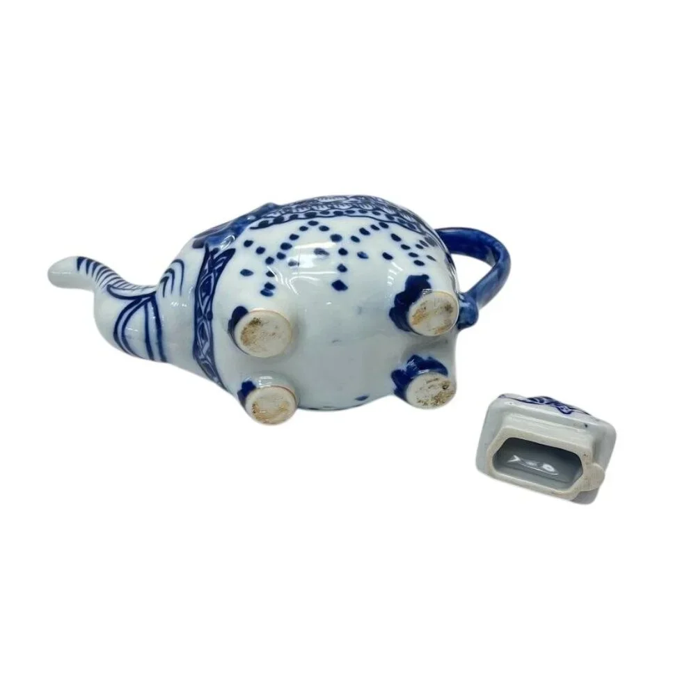 Blue & White Elephant Teapot with Lid | Chinoiserie Style - Picture 6 of 7